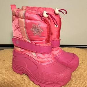 Child's snow boots